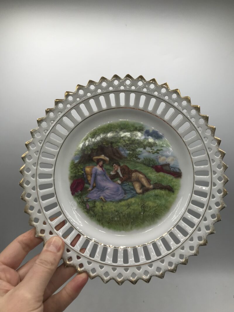Lot de 4 assiettes dentelées – Image 5