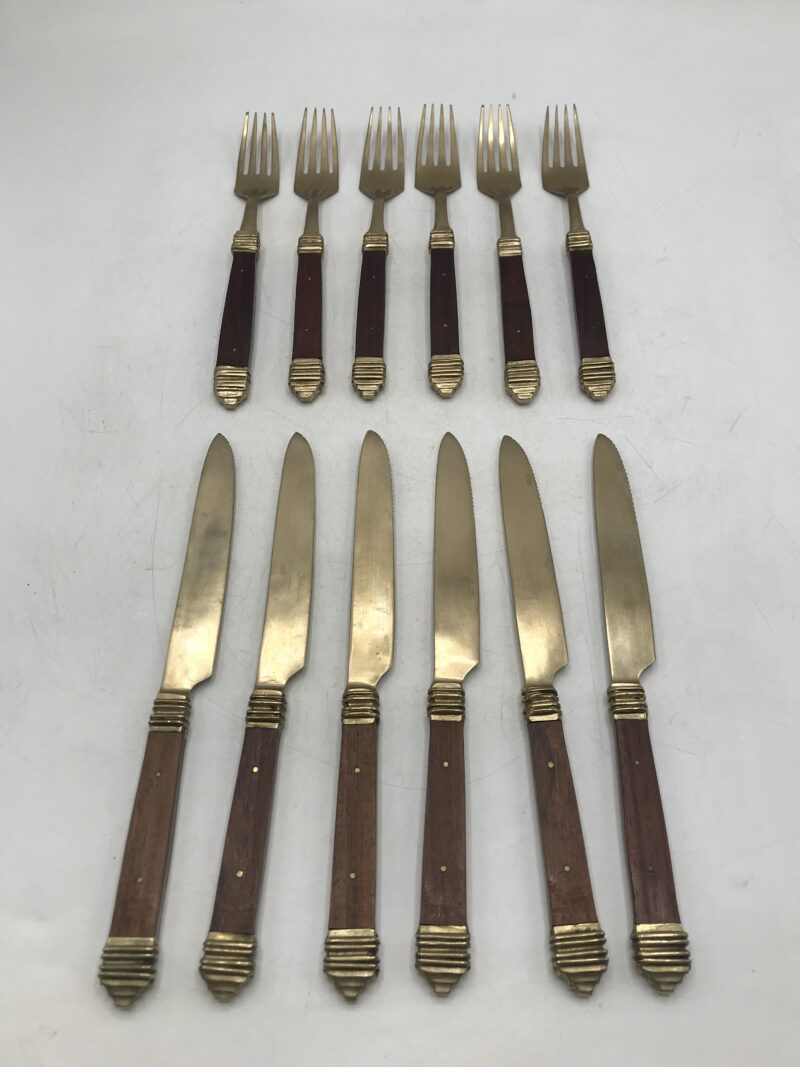 Ménagère complète en laiton et bois – Image 6