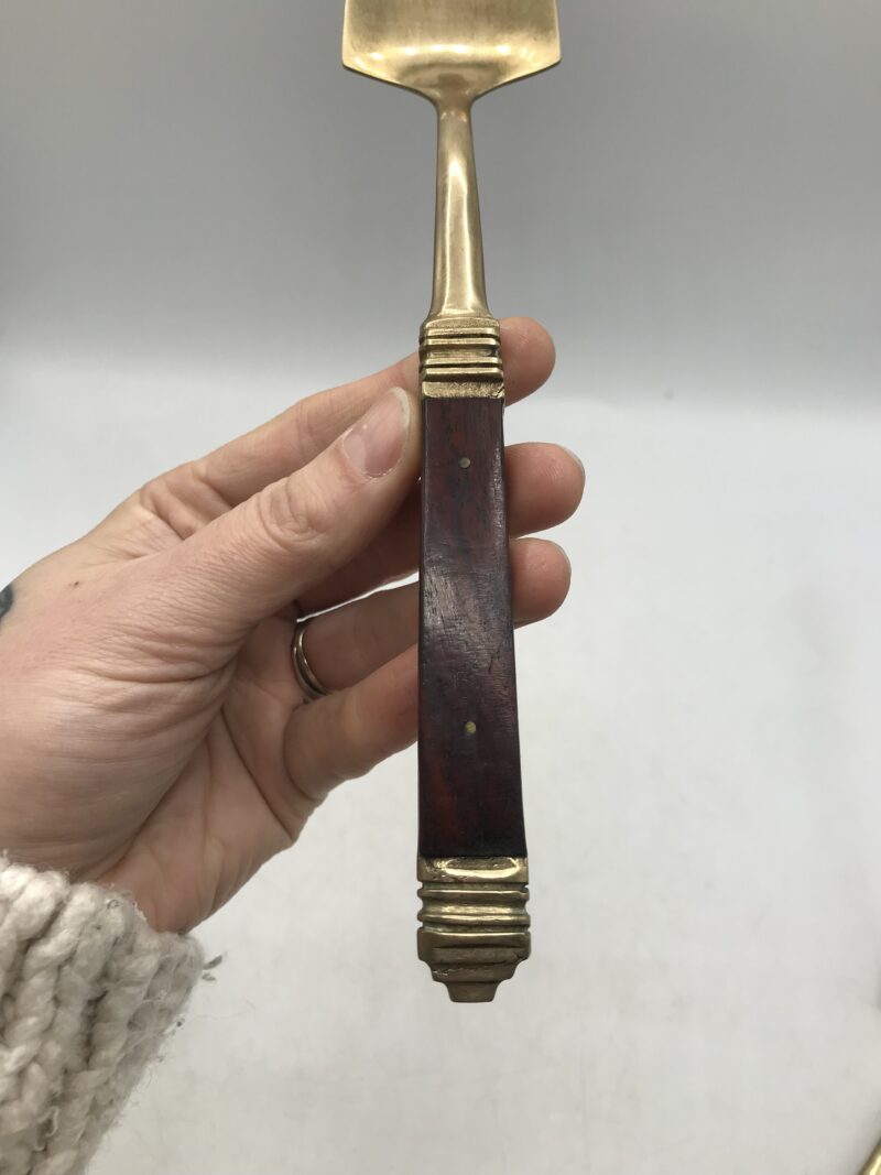 Ménagère complète en laiton et bois – Image 8