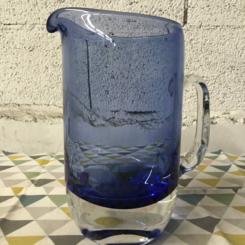 pichet bleu vintage