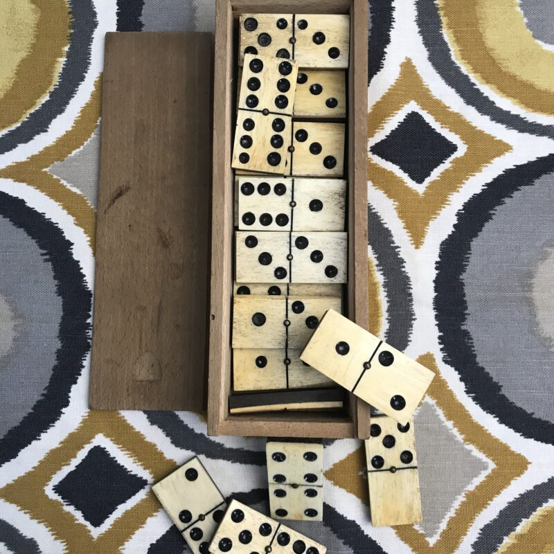 domino os, corne ancien