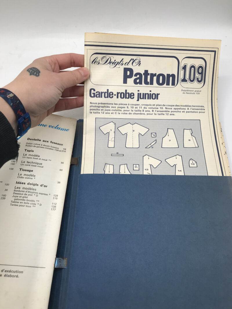 Lot 10 Tomes de livres Doigts d'or – Image 11