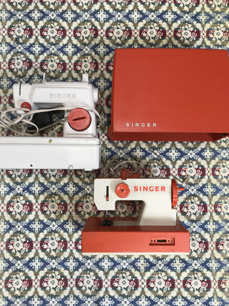 lot machine singer vintage