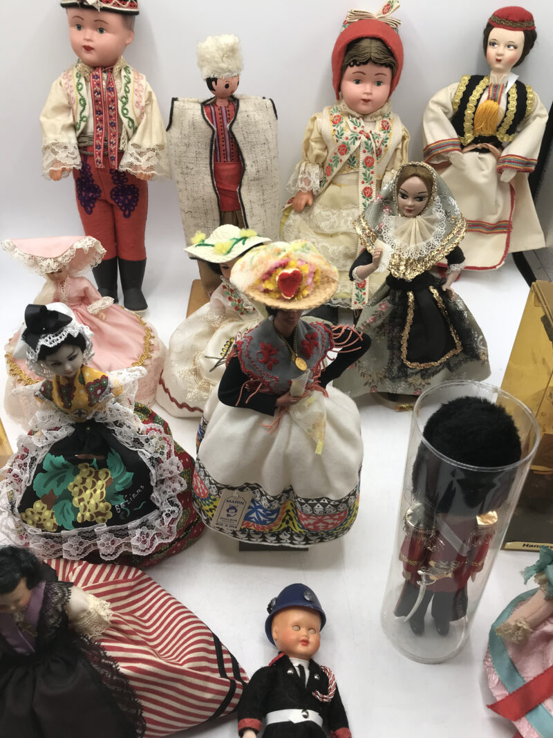 Lot 1 collection de poupées de voyage – Image 16
