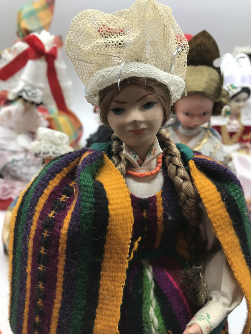 Lot 1 collection de poupées de voyage – Image 3