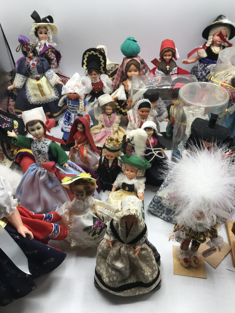 Lot 2 collection de poupées de voyage – Image 2