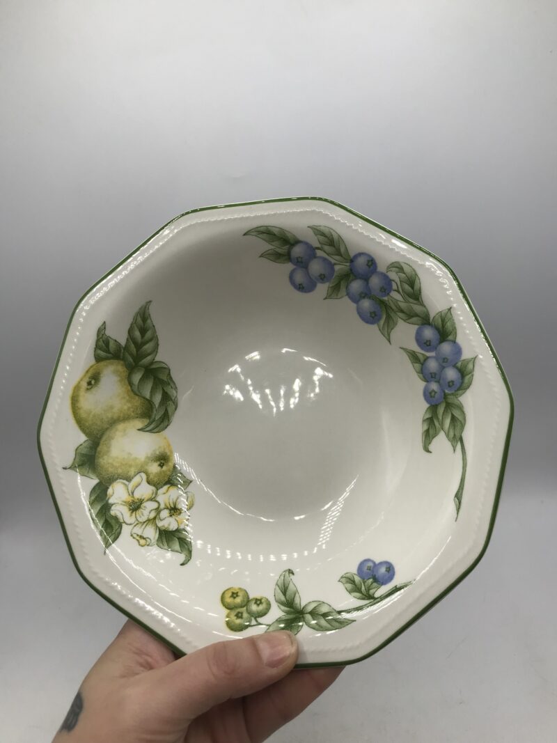 Lot de 7 assiettes creuses Churchill – Image 10