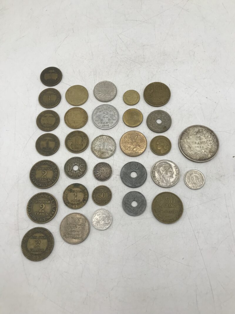 Lot de 30 pièces anciennes – Image 7