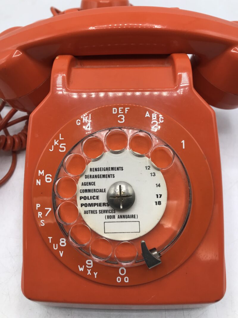 Téléphone orange vintage – Image 6