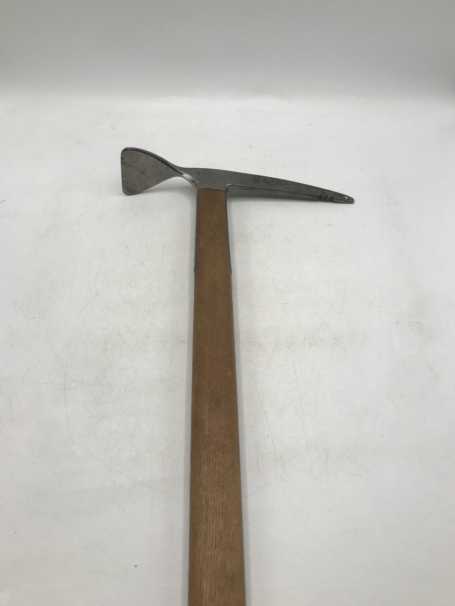 Ancien piolet mont blanc charlet moser France Deco manche bois - Collection
