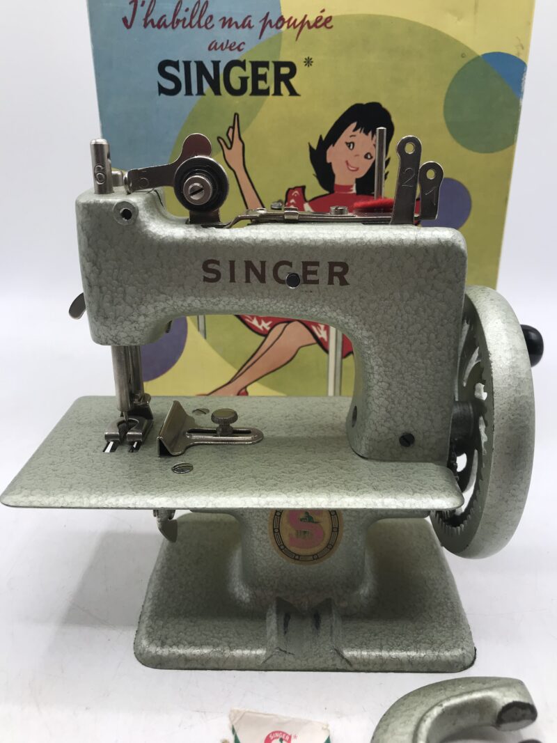 Machine à coudre SINGER vintage – Image 7
