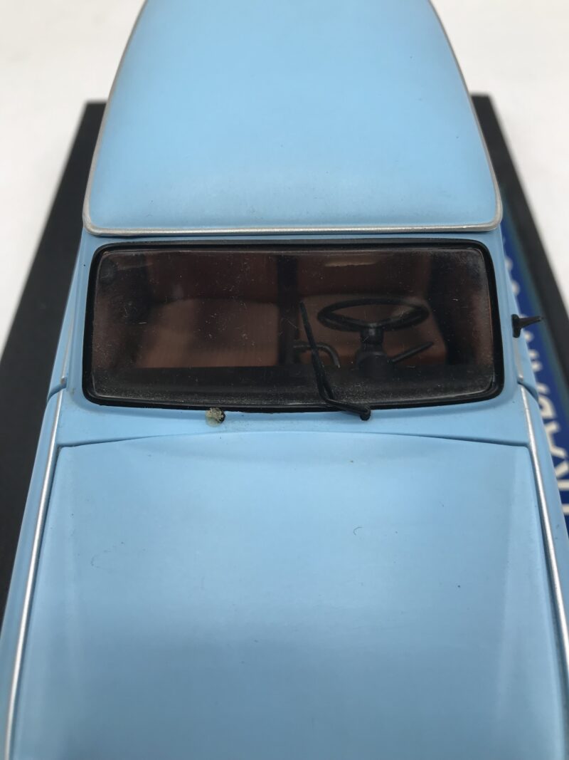 Voiture TRABANT 601 – Image 3