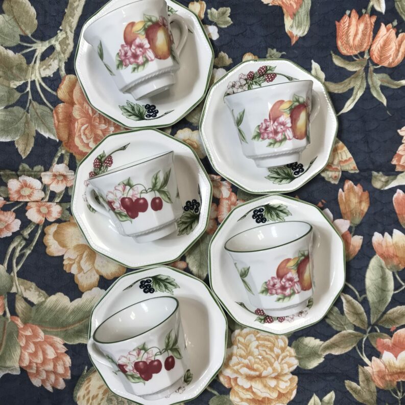 Service à thé CHURCHILL ENGLAND motif fruits