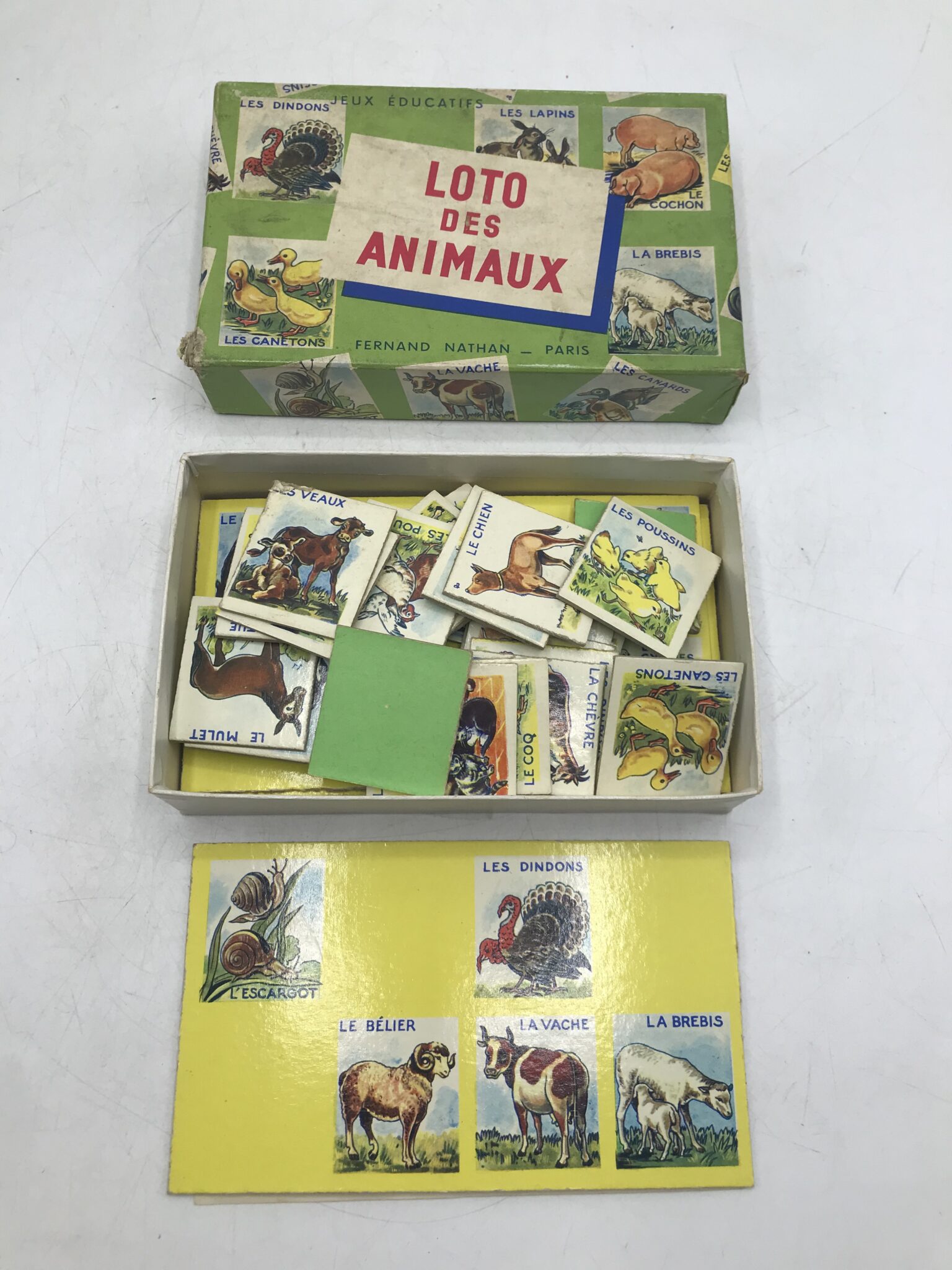 Jeu de stratégie cubes colorés