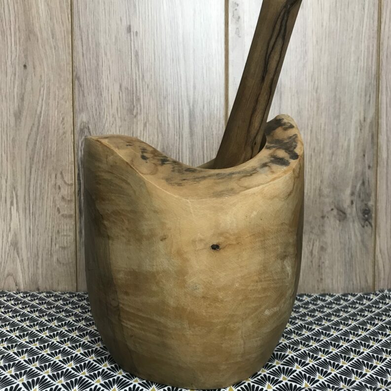 mortier et pilon en olivier