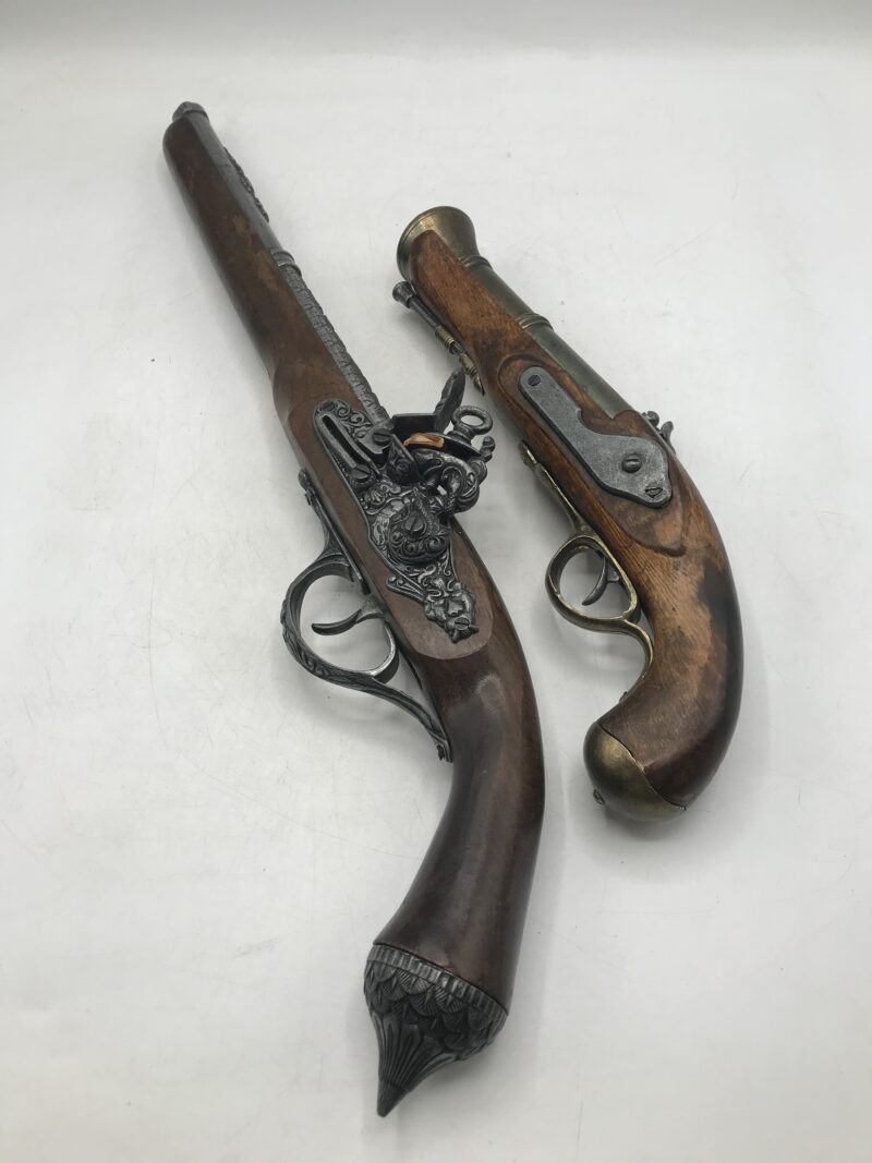 Deux pistolets à silex vintage – Image 4