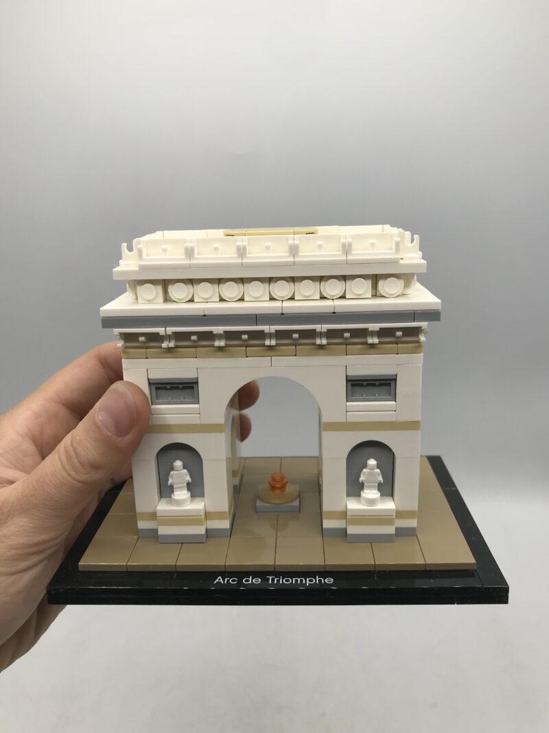 LEGO 21036 Arc de Triomphe – Image 2