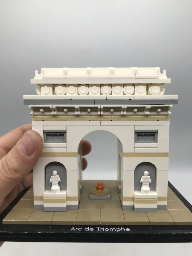 LEGO 21036 Arc de Triomphe – Image 4