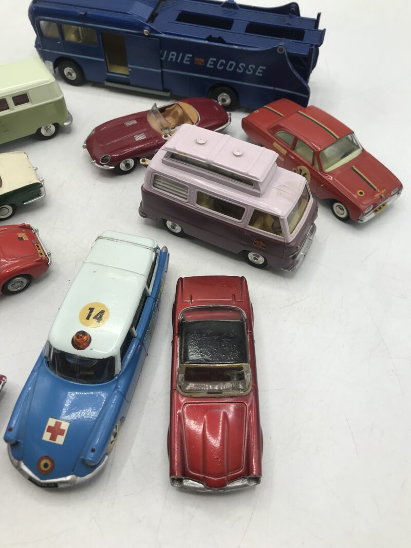 Lot 11 voitures anciennes collection – Image 10