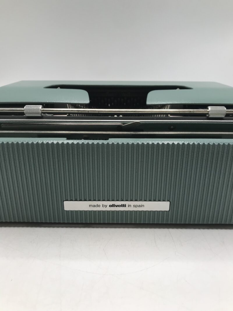 Machine à écrire Olivetti Lettra 32 – Image 2