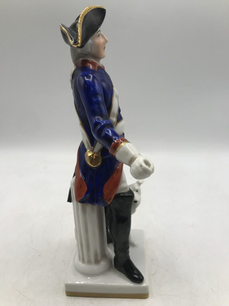 Statue en porcelaine "Frederick" – Image 2