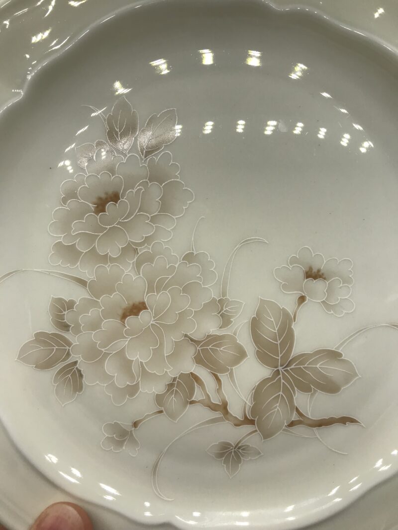 Service 11 assiettes porcelaine de Limoges – Image 3