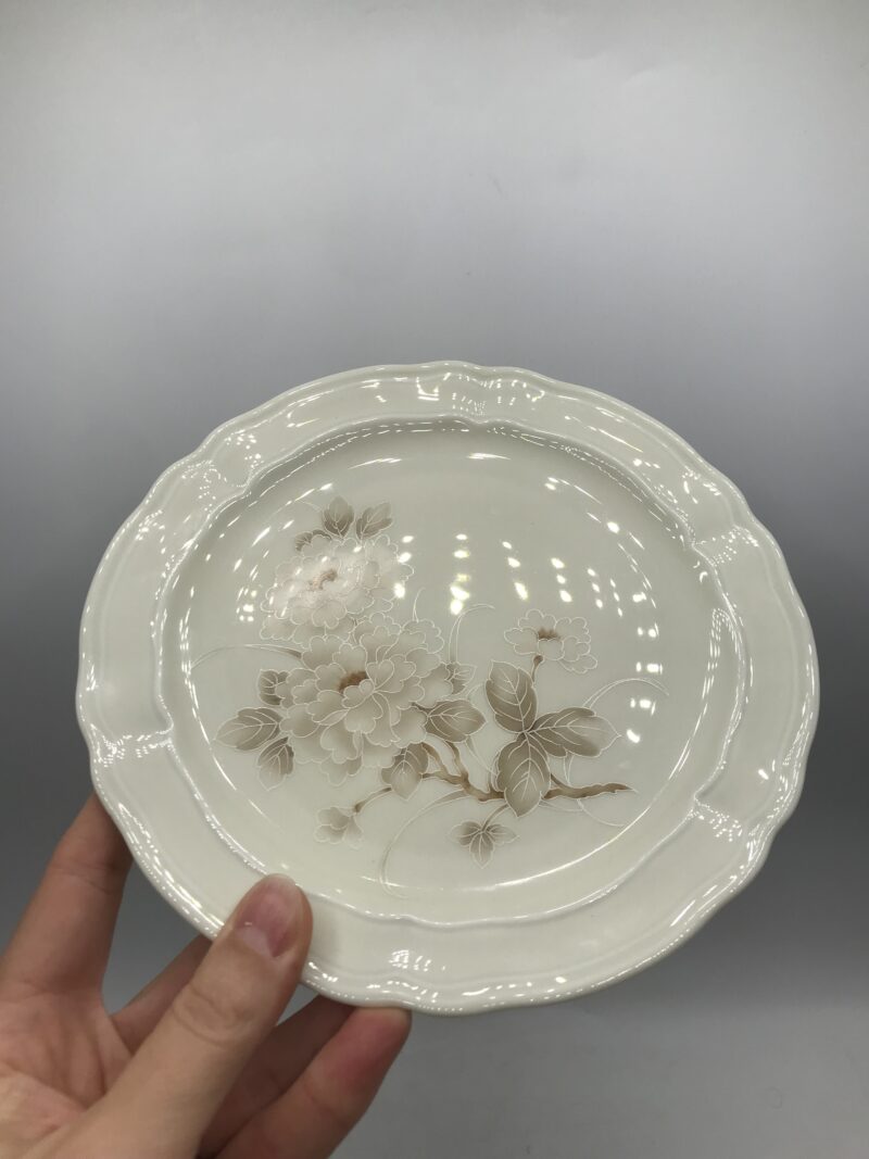 Service 11 assiettes porcelaine de Limoges – Image 4