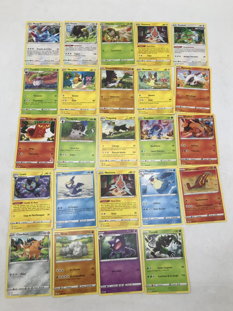 Lot boite et 138 cartes Pokémon – Image 9