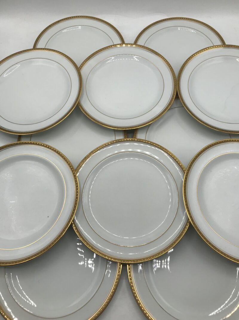 Service de 12 petites assiettes Limoges – Image 4