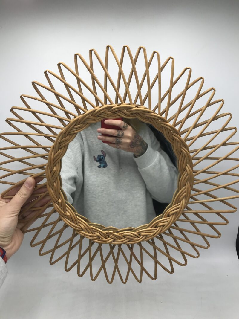 Miroir rond en rotin "Soleil" – Image 3