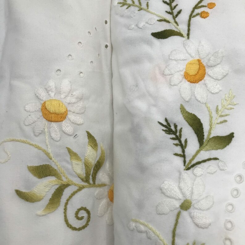 Duo de nappe et set de table.