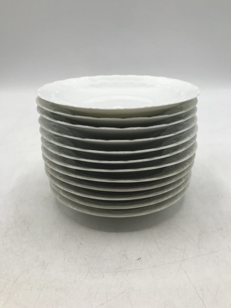 Lot 12 sous tasses Limoges "Volute" – Image 2