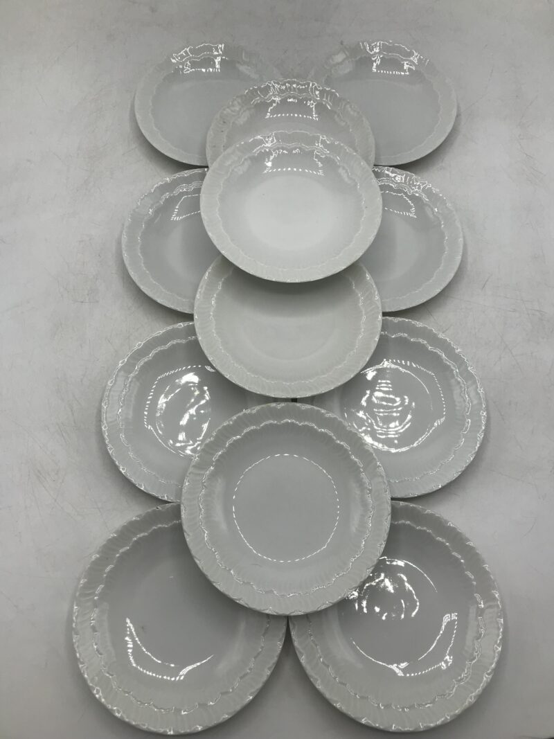 Lot 12 sous tasses Limoges "Volute" – Image 5
