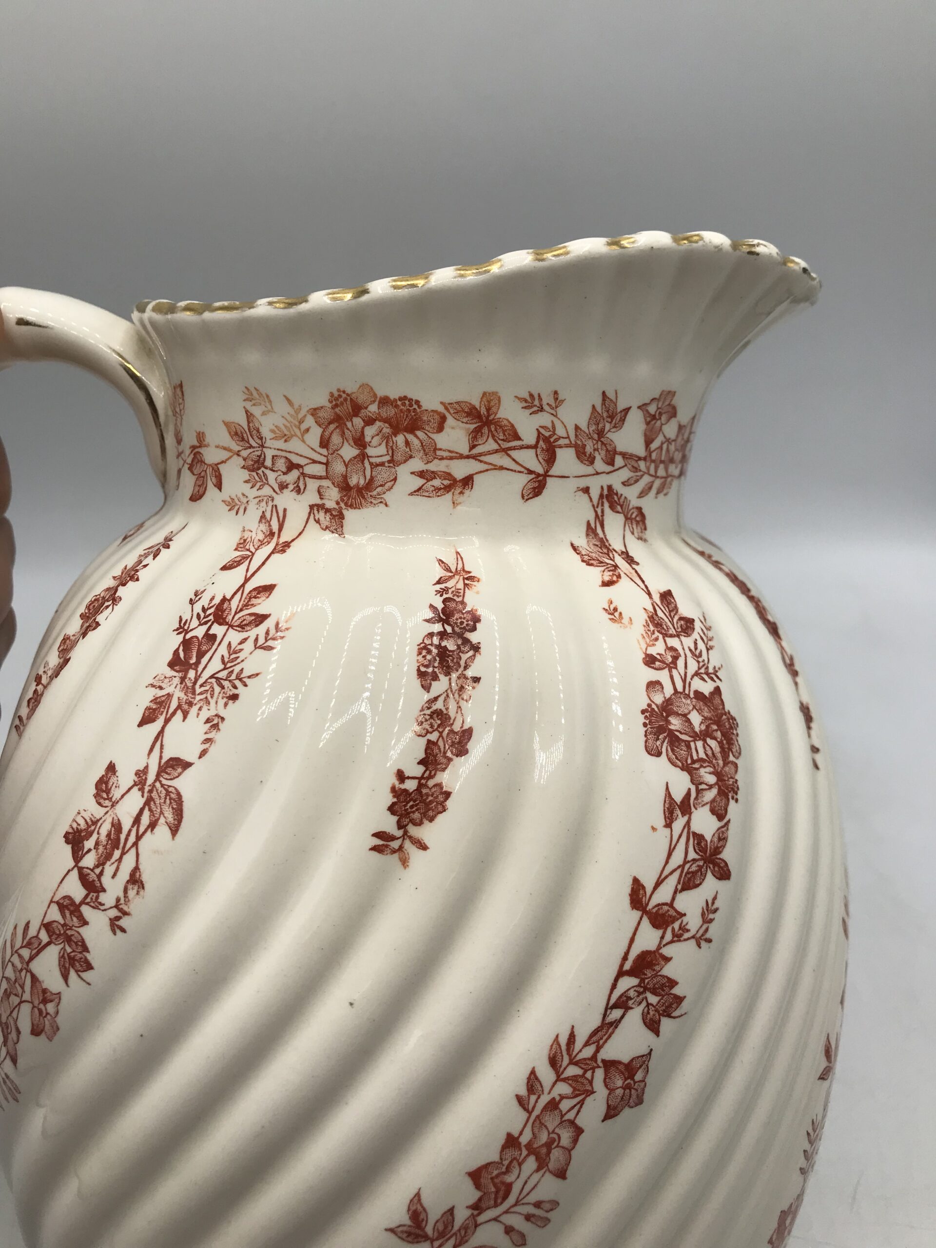 Broc Terre de Fer décor floral