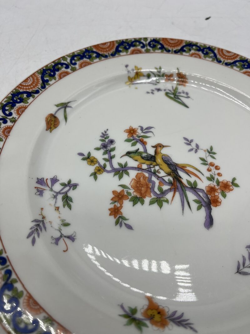 Lot 12 assiettes anciennes en porcelaine de Limoges – Image 5