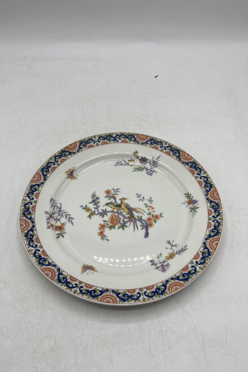 Lot 12 assiettes anciennes en porcelaine de Limoges – Image 4