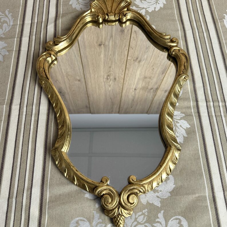 Miroir doré style baroque en bois