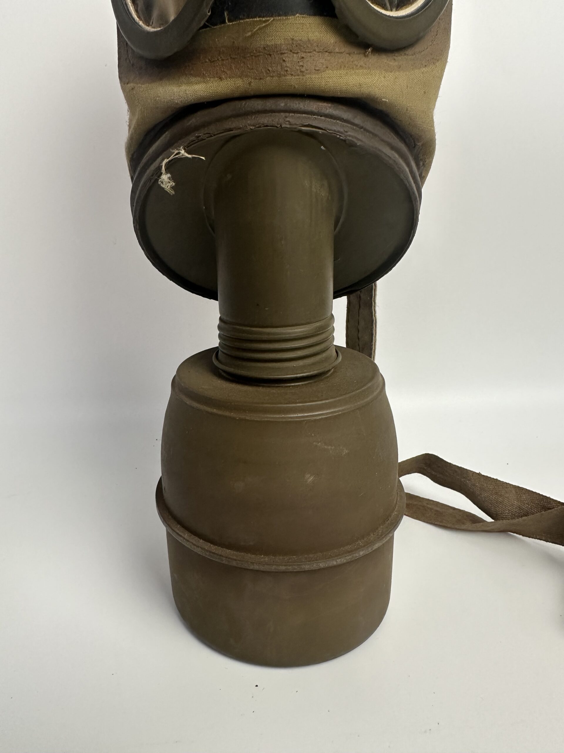 Ancien masque à gaz français – Image 6