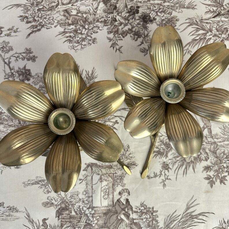 Duo de bougeoirs cendriers tulipes en laiton