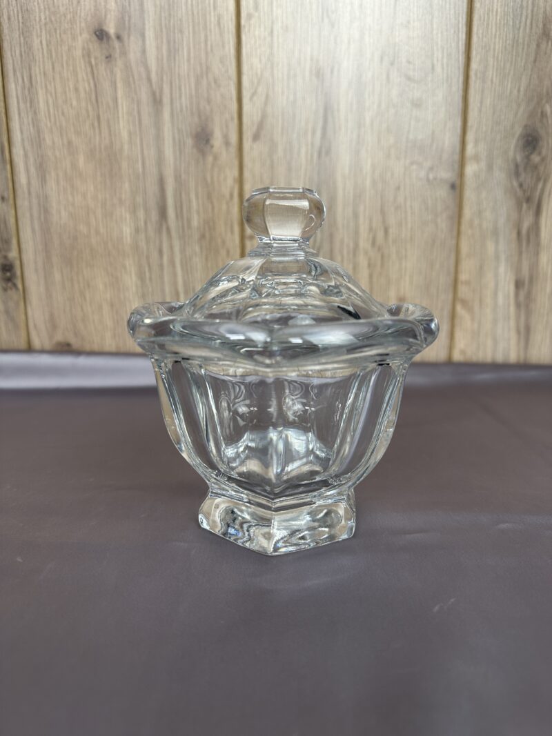 Pot bonbonnière confiturier ou moutardier Baccarat en cristal