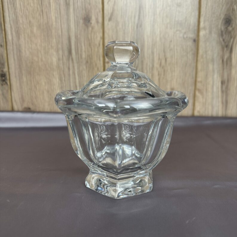 Pot bonbonnière confiturier ou moutardier Baccarat en cristal