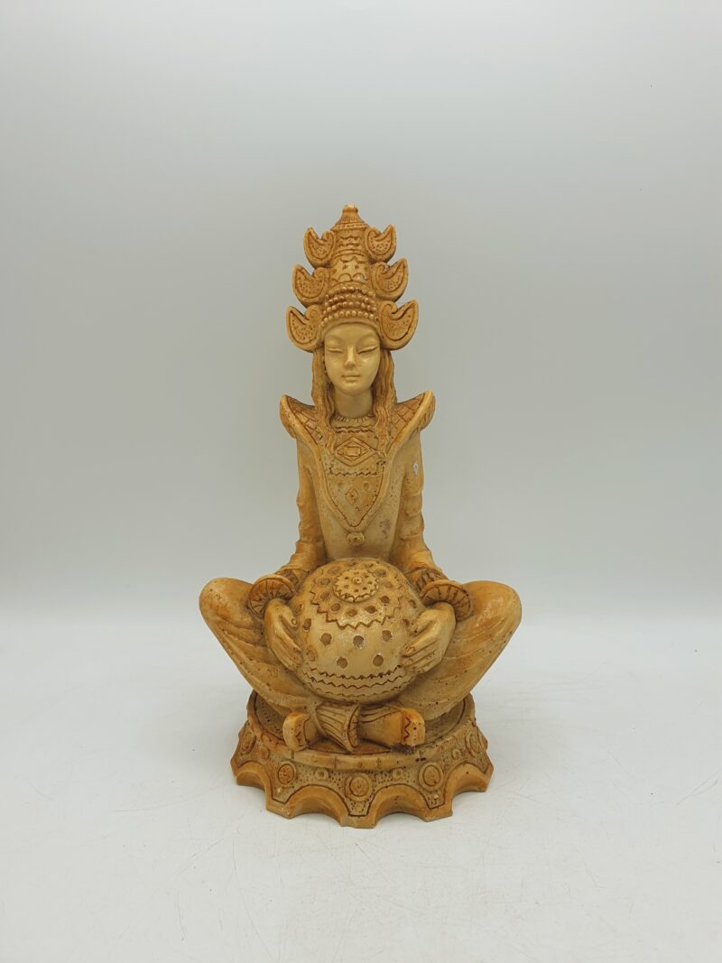 Statue indonésienne en résine – Image 2