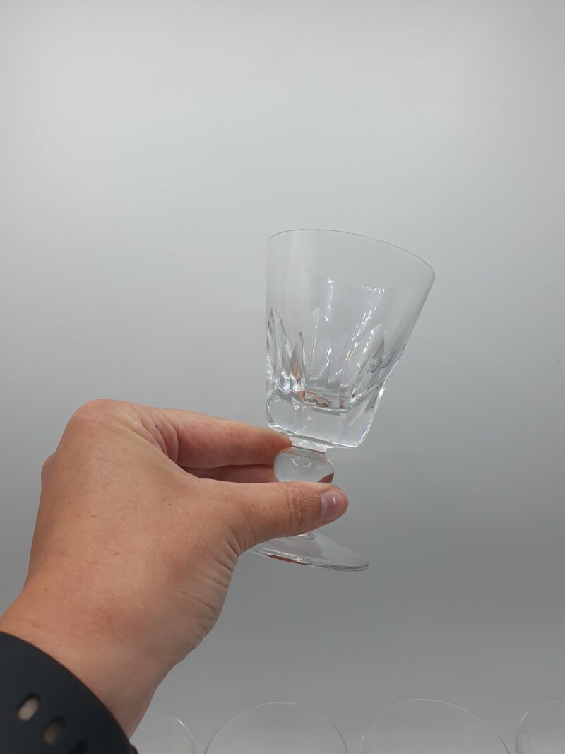 Ensemble de 7 verres à vin en cristal Saint Louis Jersey – Image 4