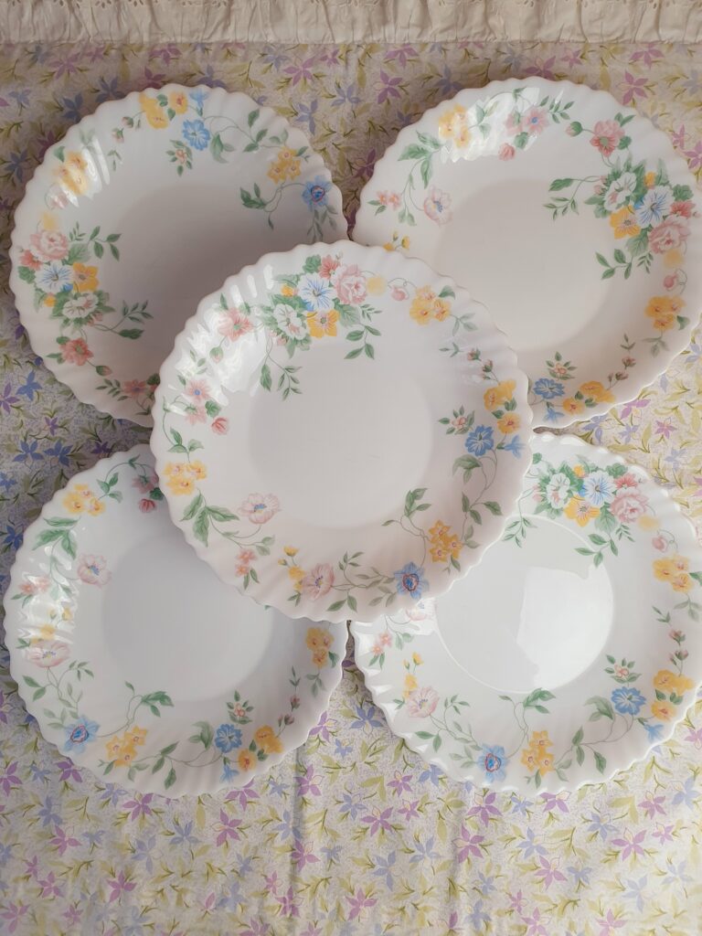Lot De 2 Assiettes Creuses Arcopal Vintage France 22,5 Cm Motif Floral