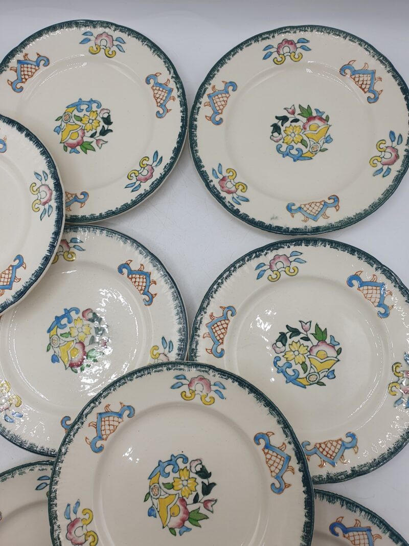 Anciennes assiettes Longwy Vieux Rouen en faïence – Image 4