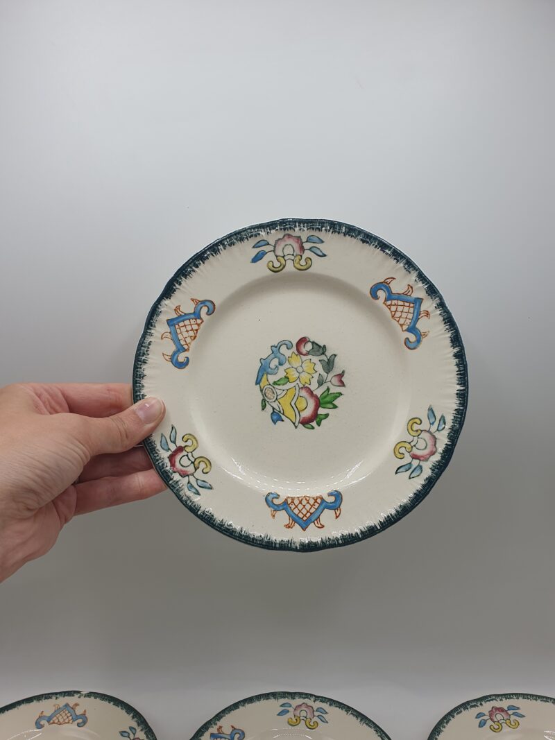Anciennes assiettes Longwy Vieux Rouen en faïence – Image 7