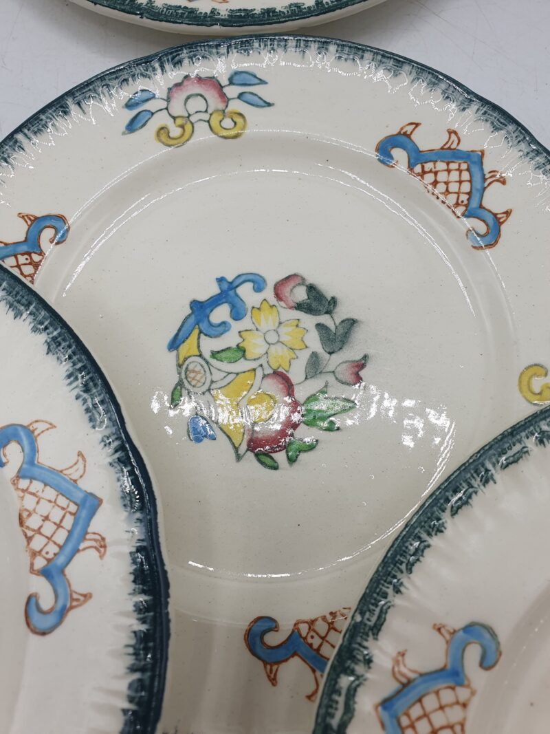 Anciennes assiettes Longwy Vieux Rouen en faïence – Image 11
