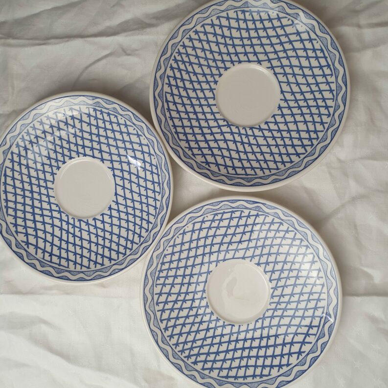 3 assiettes à dessert soucoupes Gien décor Aurélie Blue