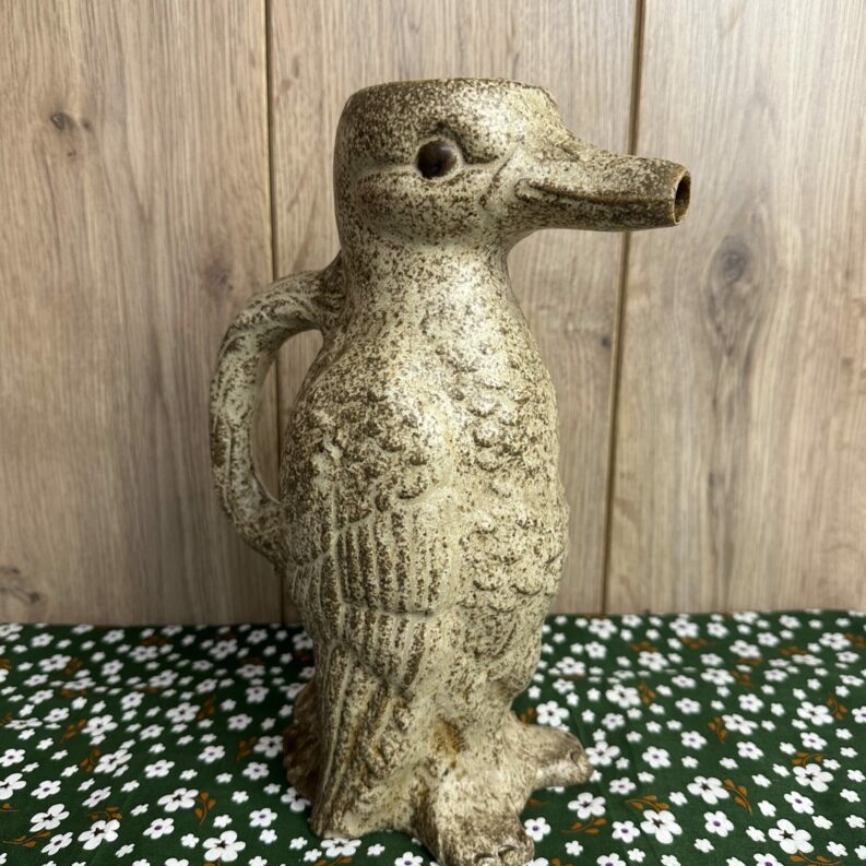 Pichet ancien pingouin zoomorphe barbotine