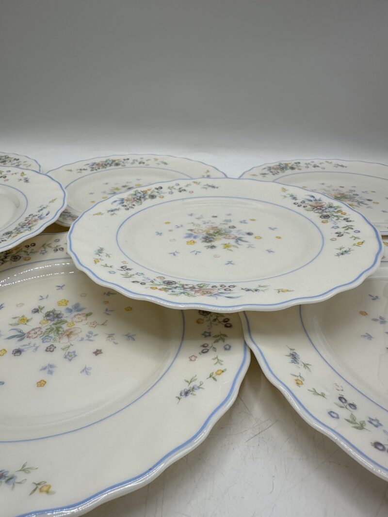 Ensemble 8 petites assiettes Arcopal petites fleurs – Image 6